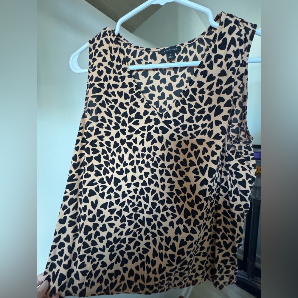 Ann Taylor Sleeveless Top with Heart Pattern